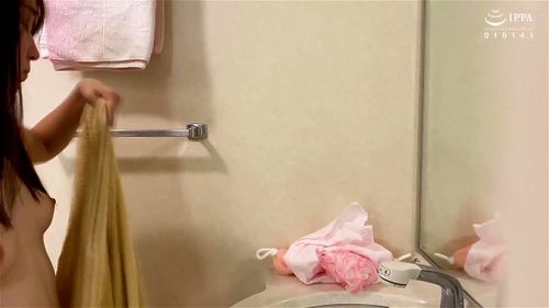 Creeping On Medium Cakes