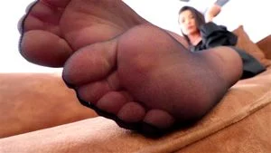 nylonfeet thumbnail