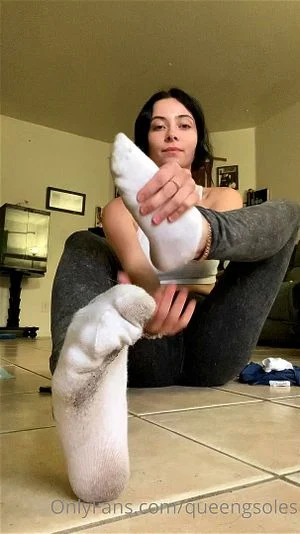 Miranda Cosgrove Feet Porn - Watch miranda cosgrove lookalike with beautiful soles - Feet, Big Feet,  White Soles Porn - SpankBang