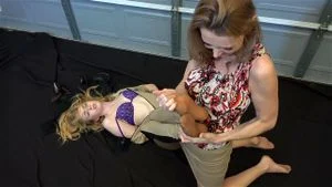 Lesbian Bondage thumbnail