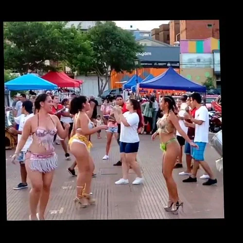 carnaval, big ass, public