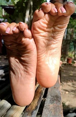 Asian Feet/Footjobs thumbnail