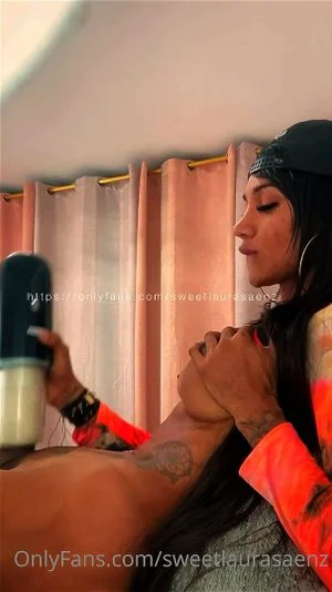 Tranny,shemale thumbnail