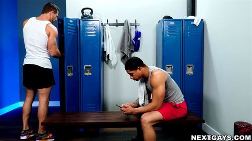 Fantastic muscle worship and locker room scene! - Gay, Oral, Tattoo Porn - SpankBang