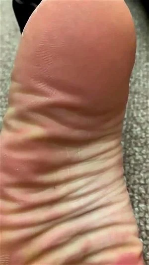 a new feet thumbnail