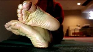 Feet with toe rings thumbnail