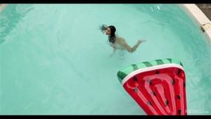 Watch from 0:00:25