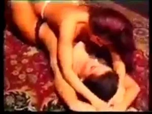 lesbian sexfight thumbnail