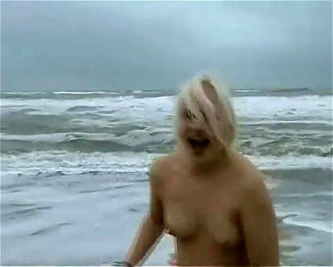 Beach Strip: Amateur, Xhamster & Public Porn - SpankBang