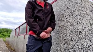 cumming outside