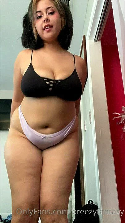 Chubby Girl Strips