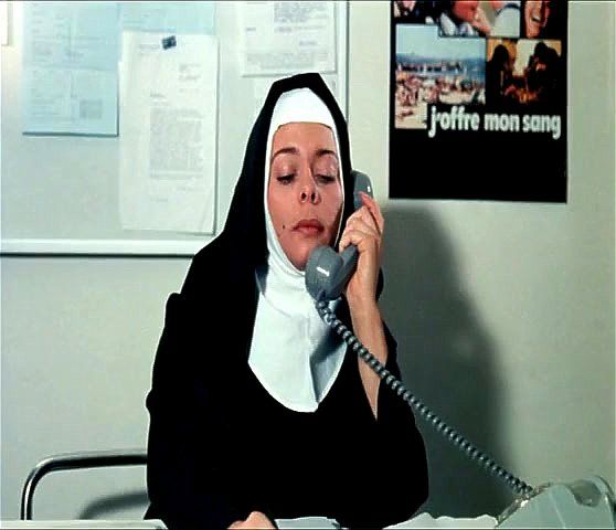 Fantasmes pornos d'une novice en chaleur (Classic French full movie 80s)