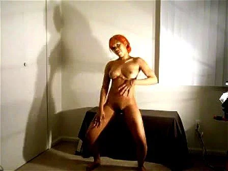 twerking naked, dance naked, ebony, red hair