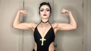 Incredible Female Biceps thumbnail
