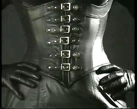 Fetish lady Talana Gamah
