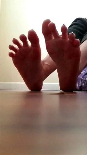 Long Toes 2 thumbnail