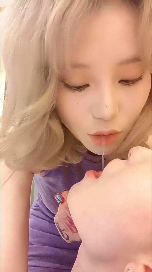 Watch Chinese lesbian foot fetish - Foot Fetish, Foot Worship ...