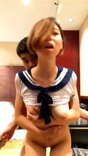 後入大奶妹子