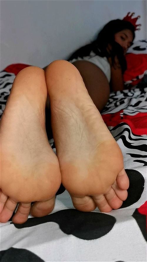 Sister Feet thumbnail