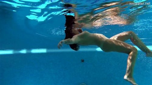 solo female, chubby, solo, underwatershow