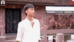 Watch from 0:00:25