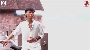 Watch from 0:01:43