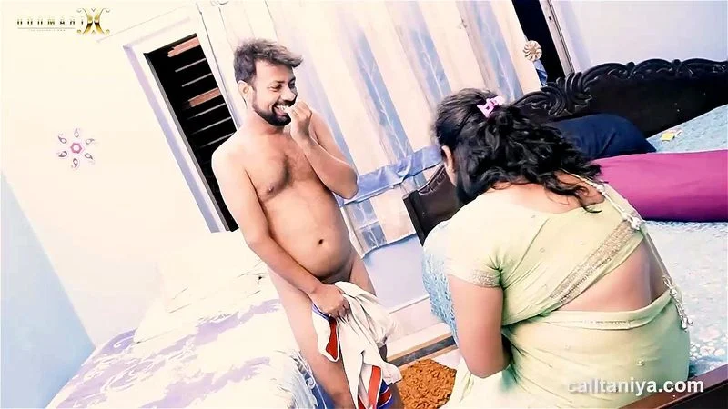 Bhabhi ne Devar ko Takiye ke saath Sex Karte Pakda - Indian Web Series
