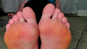 Sweaty feet miniatura
