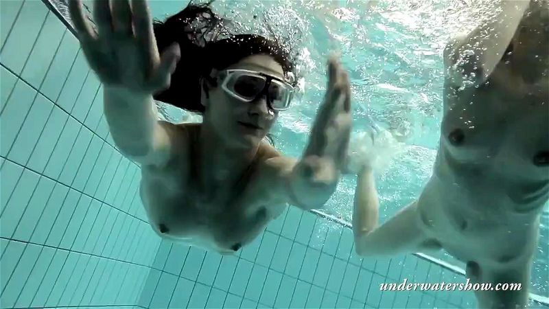 Loris and Okunewa swimming lesbians underwater