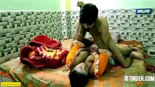 Indian hot aunty fucked by young boy hardcore sex