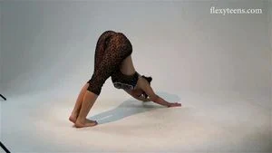 Flexible girls thumbnail