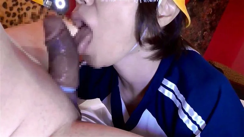 Sucks a cock good so long as she’s blindfolded