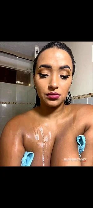 Shantal Lovee Huge tits thumbnail