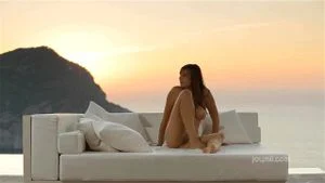 Watch from 0:01:07