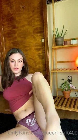 Qwine feet Thumbnail