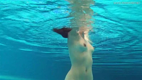 underwatershow, xxxwater, small tits, amateur