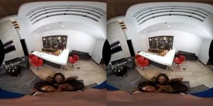 chanell heart thumbnail