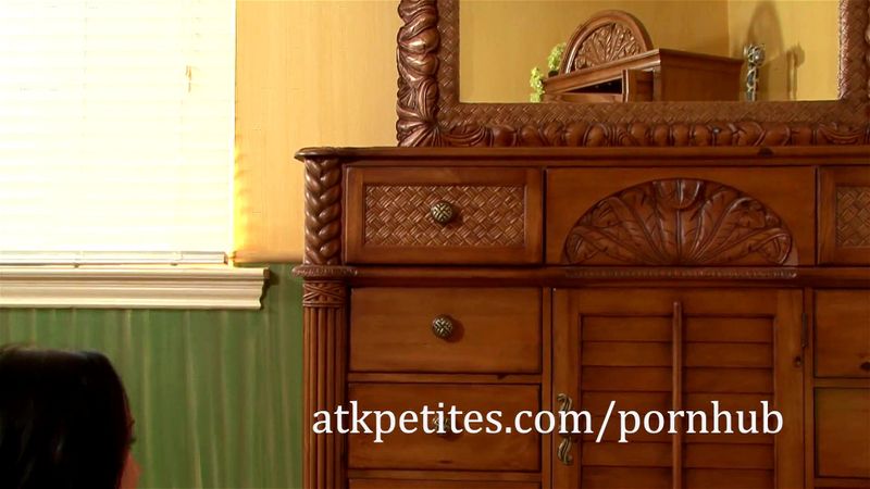 Petite Babe Lucky Sucks a Horny Dick Petite Babe Lucky Sucks a Horny Dick