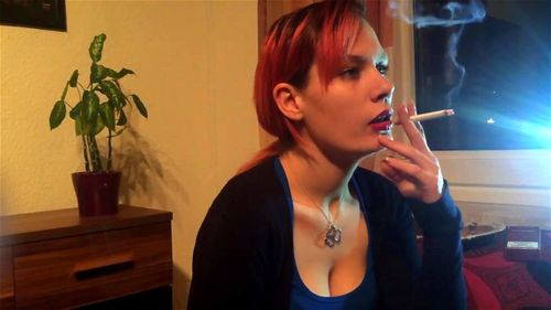 redhead, heavy smoker, babe, heavy smoking