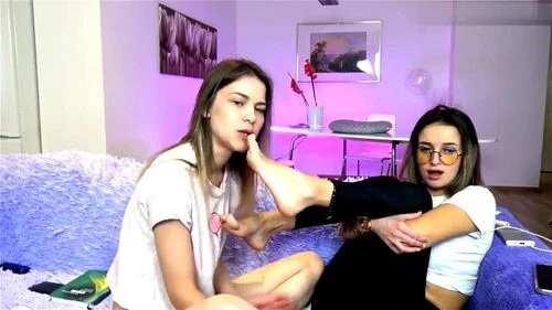 lesbian foot thumbnail