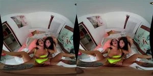 latinas vr thumbnail