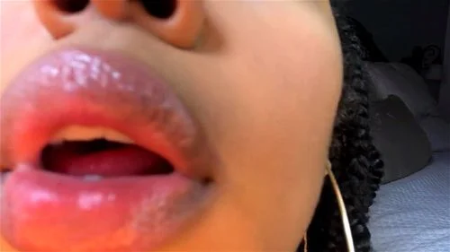 Kisses lips thumbnail