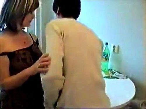 Sobrinho comendo a buceta gostosa da tia: Doggy, Licking & Horny Porn - SpankBang