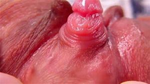 Big Clit, Pussy lips thumbnail