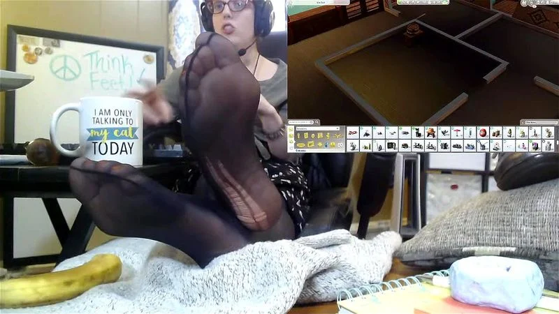 nylon feet play girl nylon feet play girl