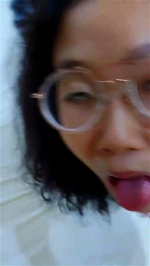 大奶熟女肥胖 thumbnail