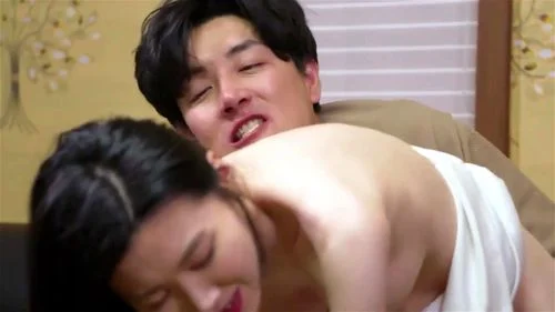 Korean Hot Movie - Bosomy Mom