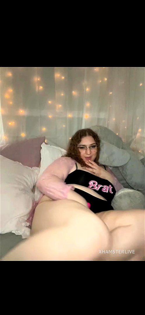 Hot Chubby babe Enjoys Hot Chubby babe Enjoys