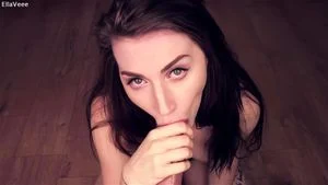 Dildo Cumshot..:) thumbnail