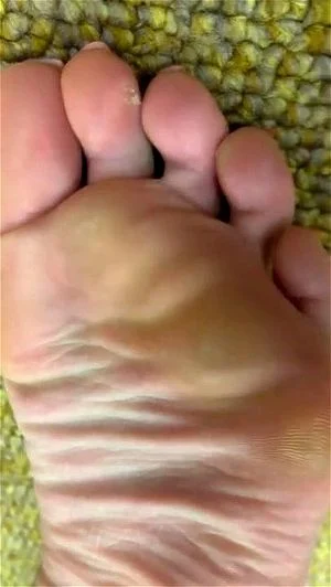 Feet thumbnail